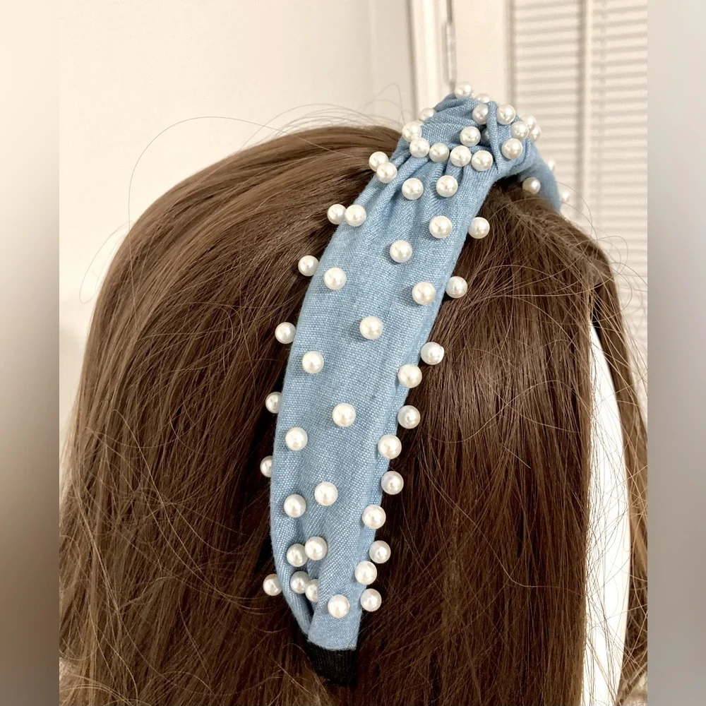 WHBM Denim headband with faux pearls. Luminous faux pearls take the knotted